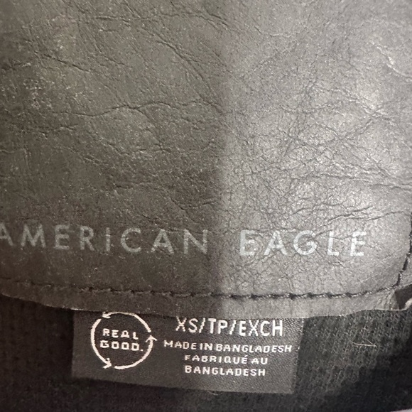 American Eagle black hooded denim jacket. Size XS - Picture 3 of 9